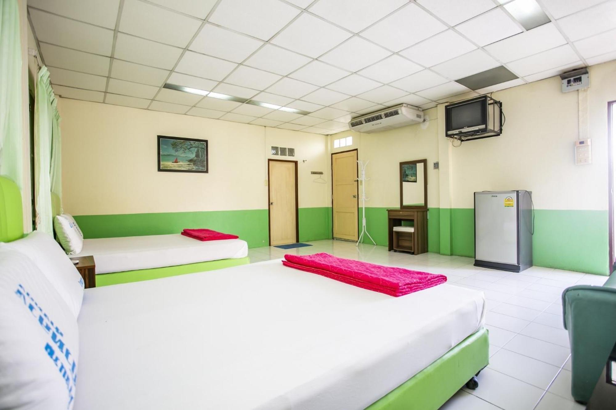 Bualuang Hotel Ангтхонг Экстерьер фото